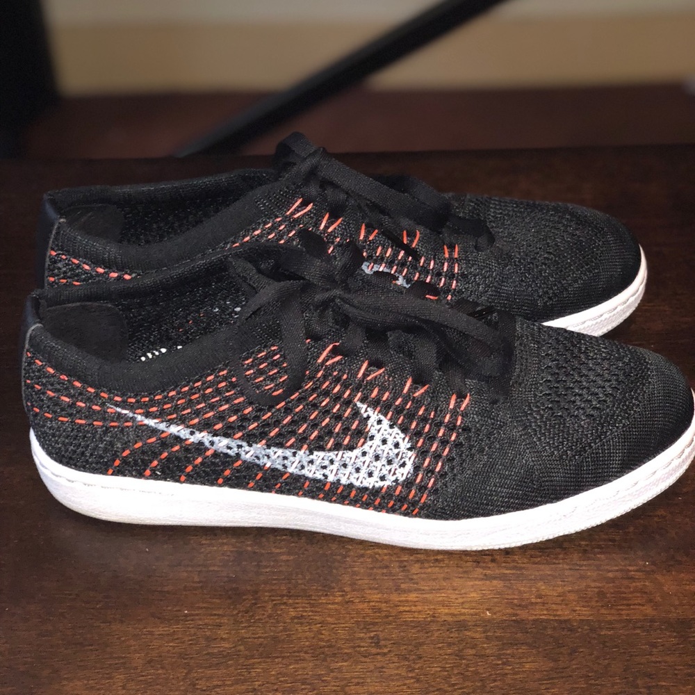 Nike Tennis Classic Ultra Flyknit Shoes Womens 7.5